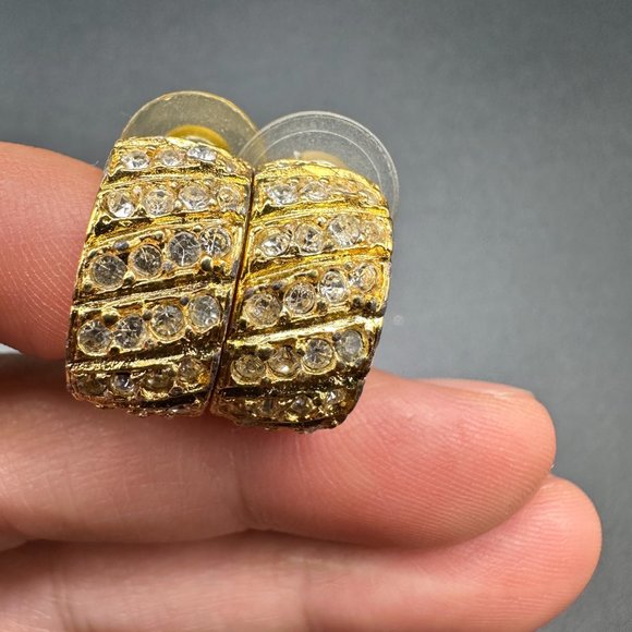 Vintage signed Ann Taylor gold tone with rhinestone Stud earrings - Picture 5 of 8